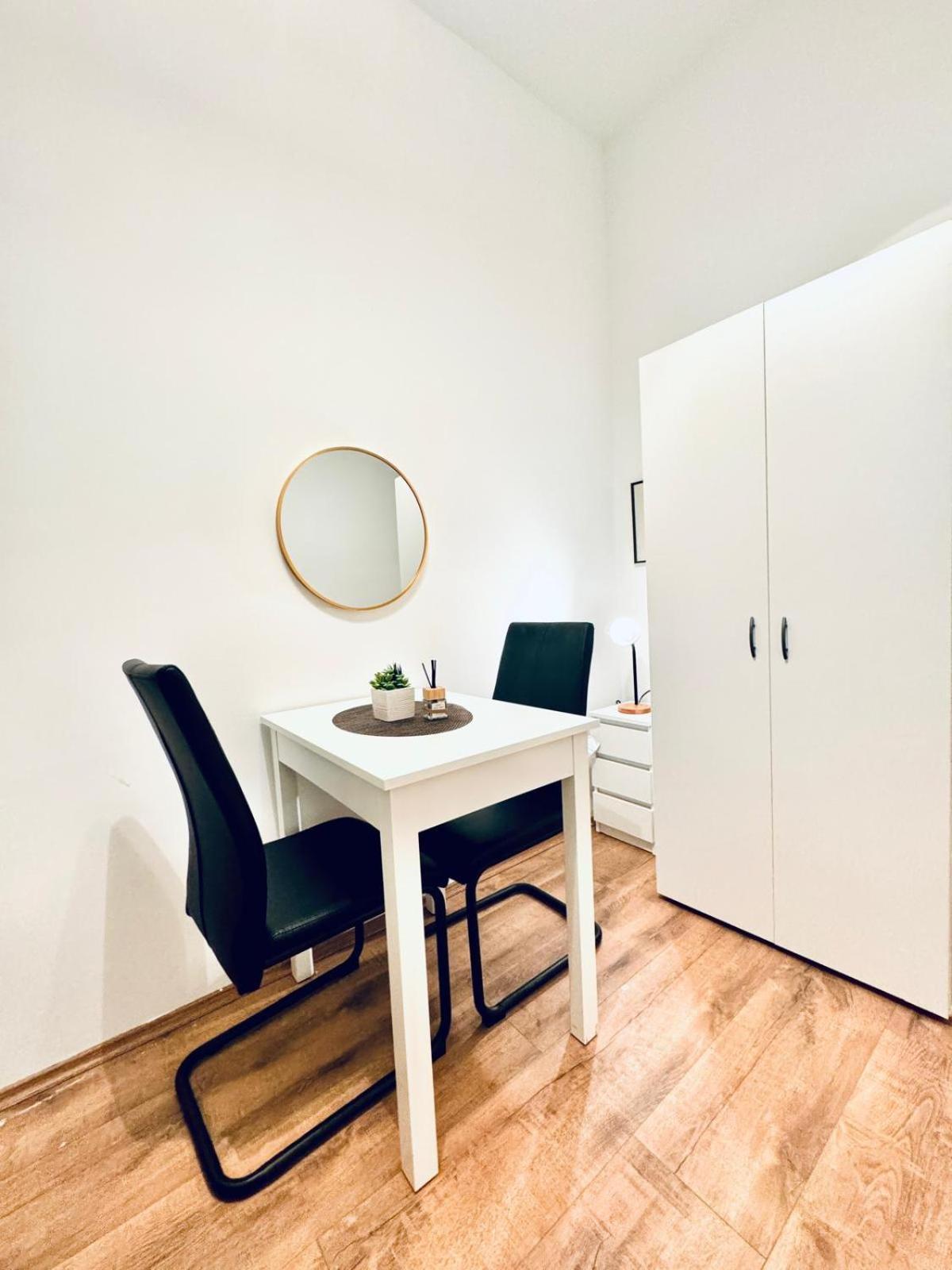 Appartamento Charming 5br Shared Apt, Minutes From Atzgersdorf *