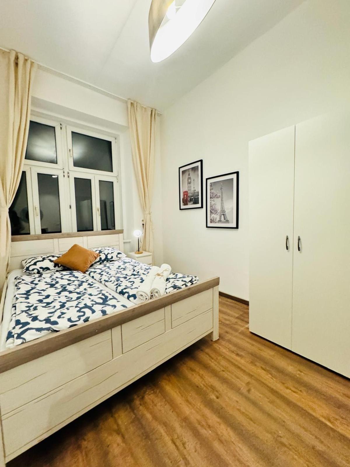 Appartamento Charming 5br Shared Apt, Minutes From Atzgersdorf