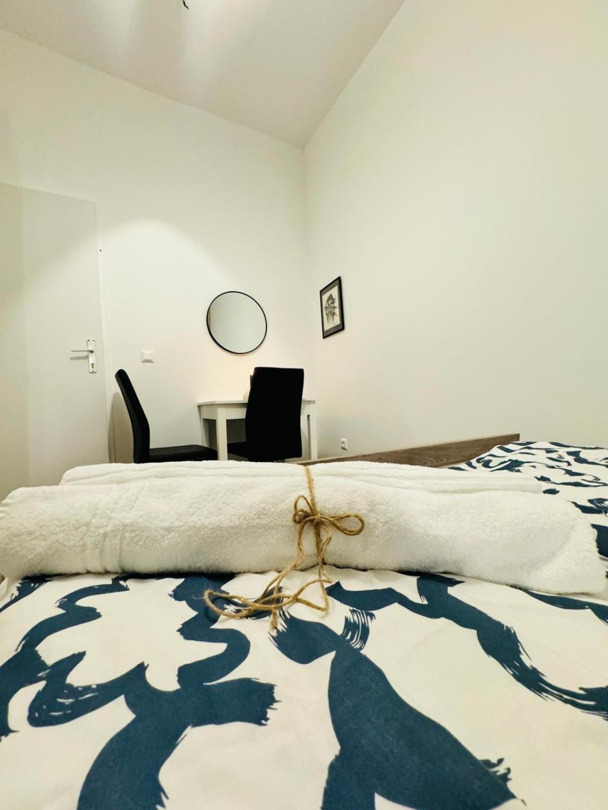 Appartamento Charming 5br Shared Apt, Minutes From Atzgersdorf
